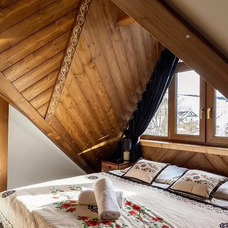 Tarasówka Ośrodek wypoczynkowy *